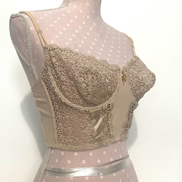 Vintage 1990s La Perla Lace Corset in pristine condition - Picture 2 of 5